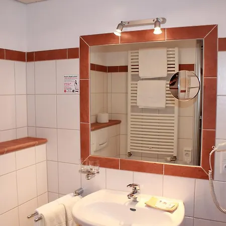 Отель Wuellner's Landgasthof Шмалленберг